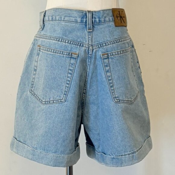 Calvin Klein Womens Size 10 Cuff Short Enzyme Wash Denim Shorts Vintage 90s - Picture 3 of 12